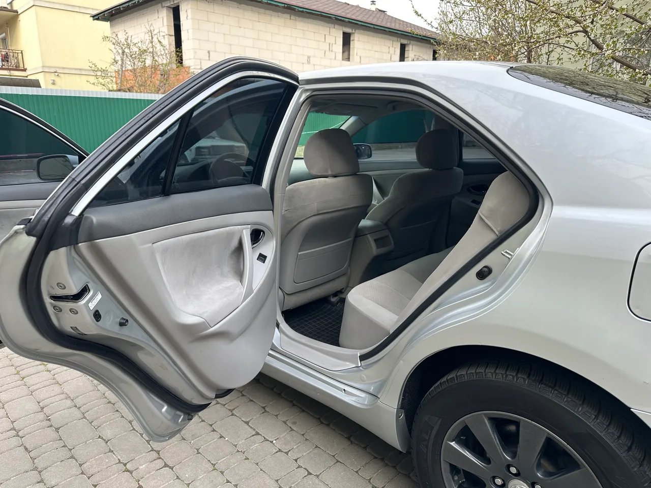 Toyota Camry - фото 9
