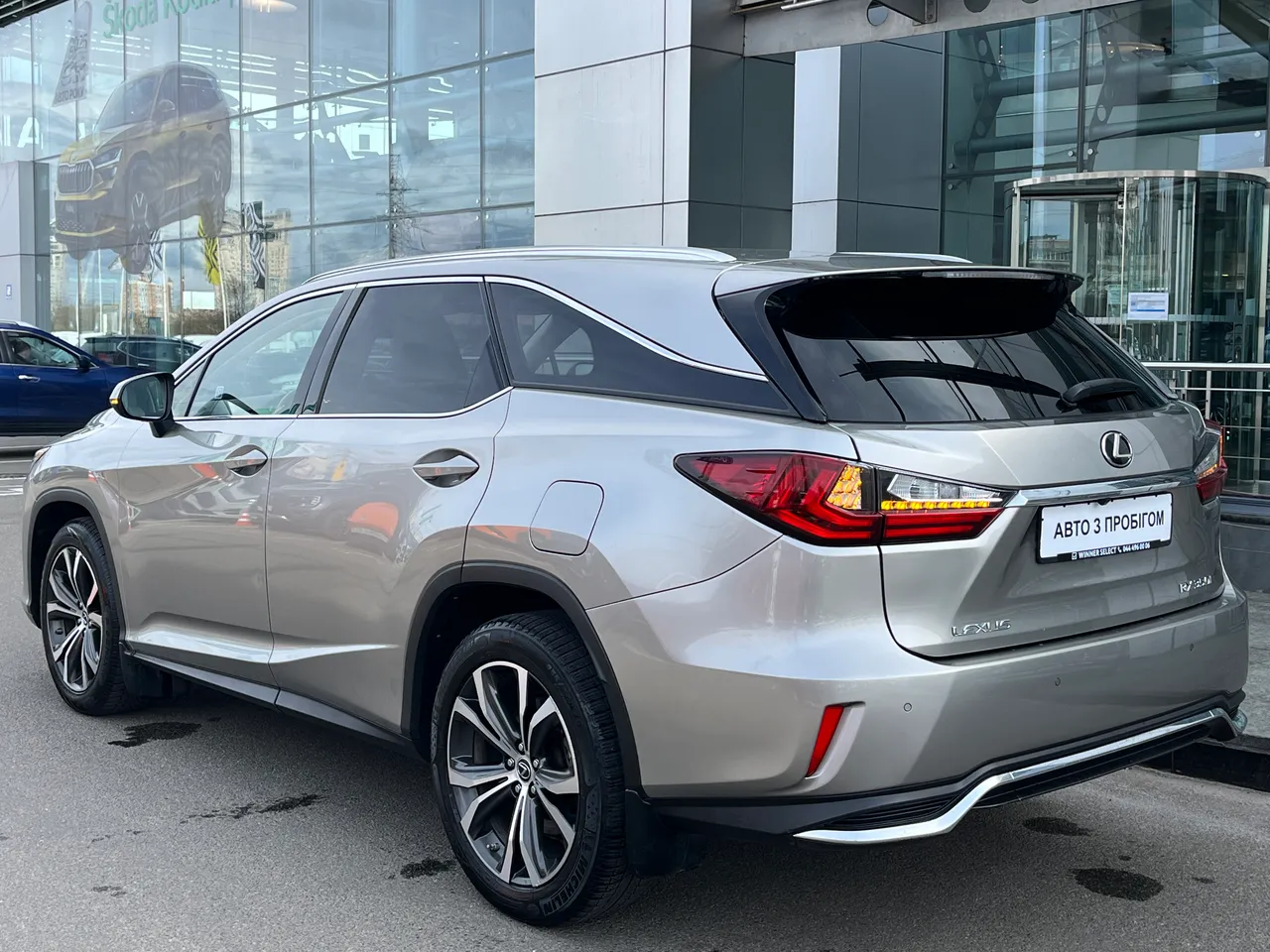 Lexus RX - фото 8