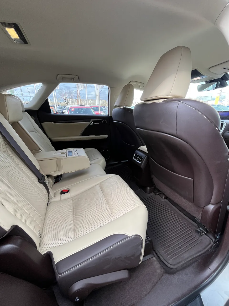 Lexus RX - фото 17