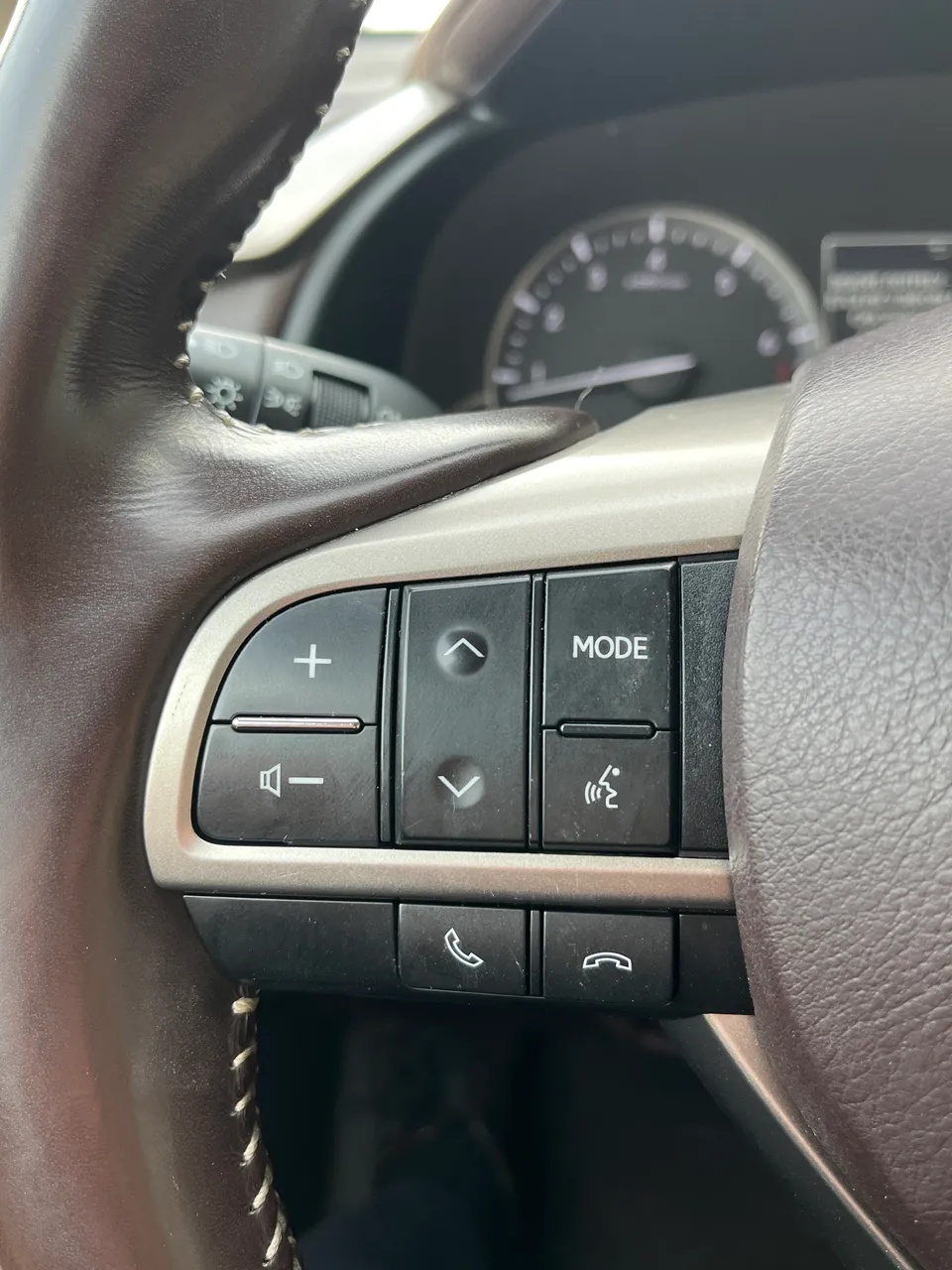 Lexus RX - фото 30