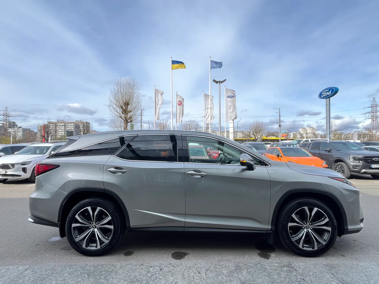 Lexus RX - фото 5