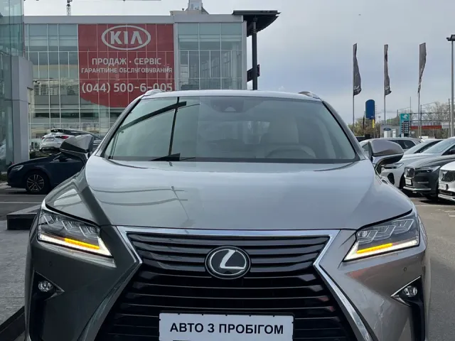 Lexus RX - фото 3