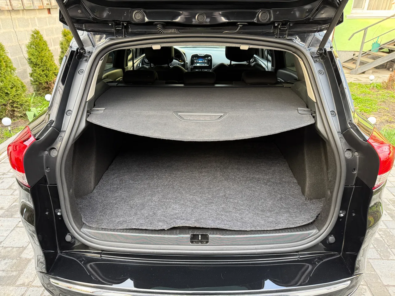 Renault Clio - фото 25