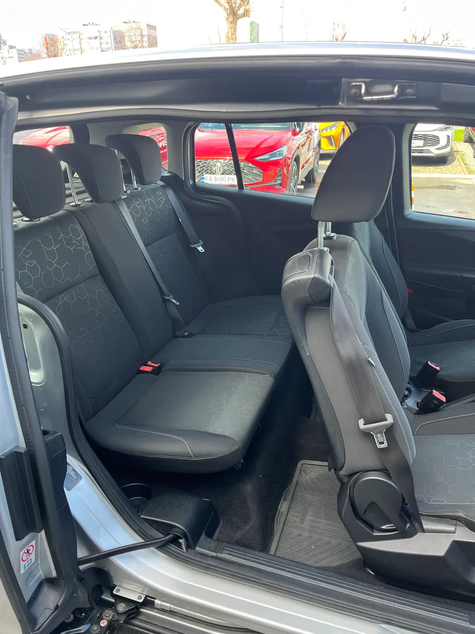 Ford B-MAX - фото 12