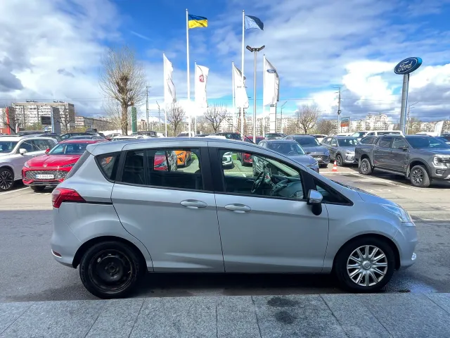Ford B-MAX - фото 5