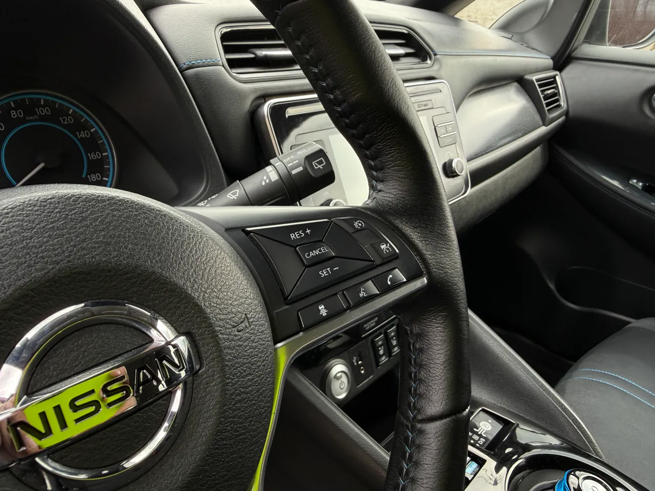 Nissan Leaf - фото 18