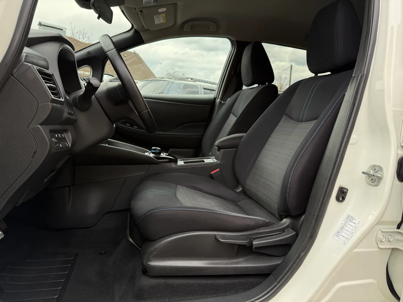 Nissan Leaf - фото 14