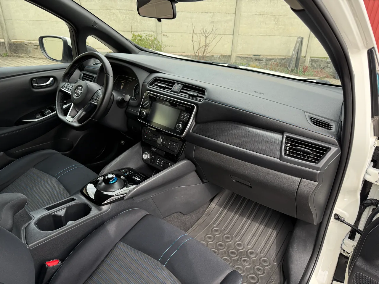 Nissan Leaf - фото 22