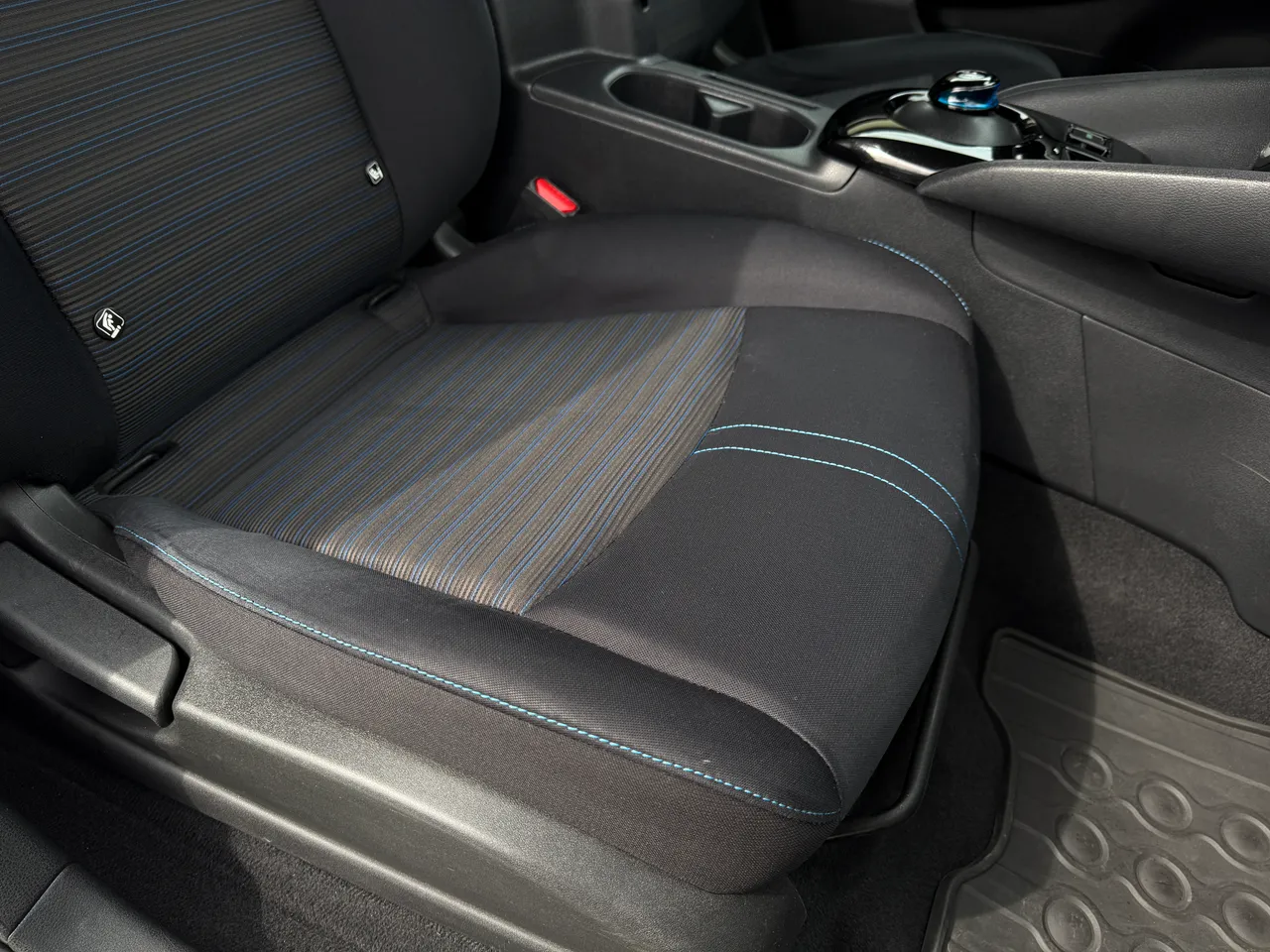 Nissan Leaf - фото 23