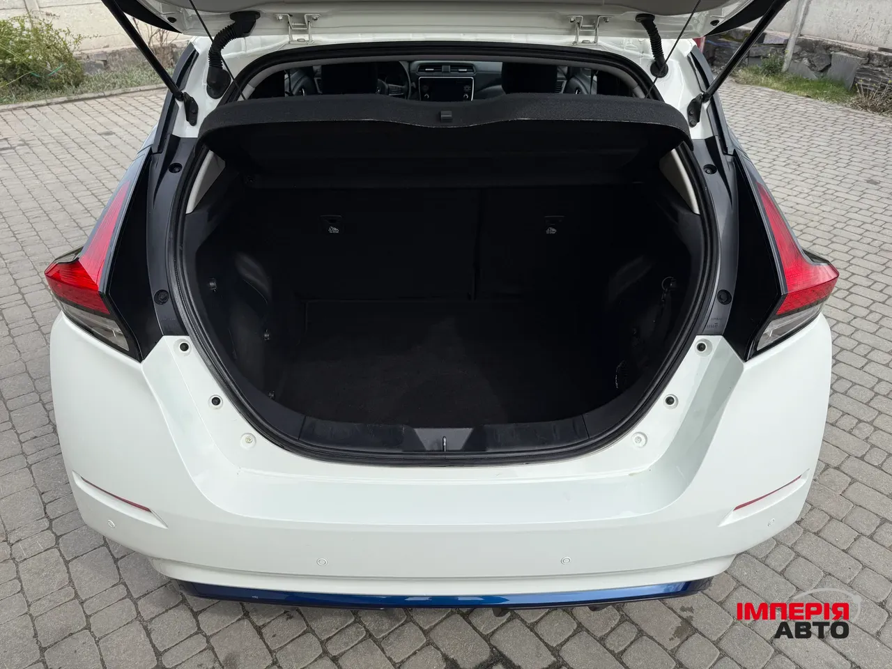 Nissan Leaf - фото 32