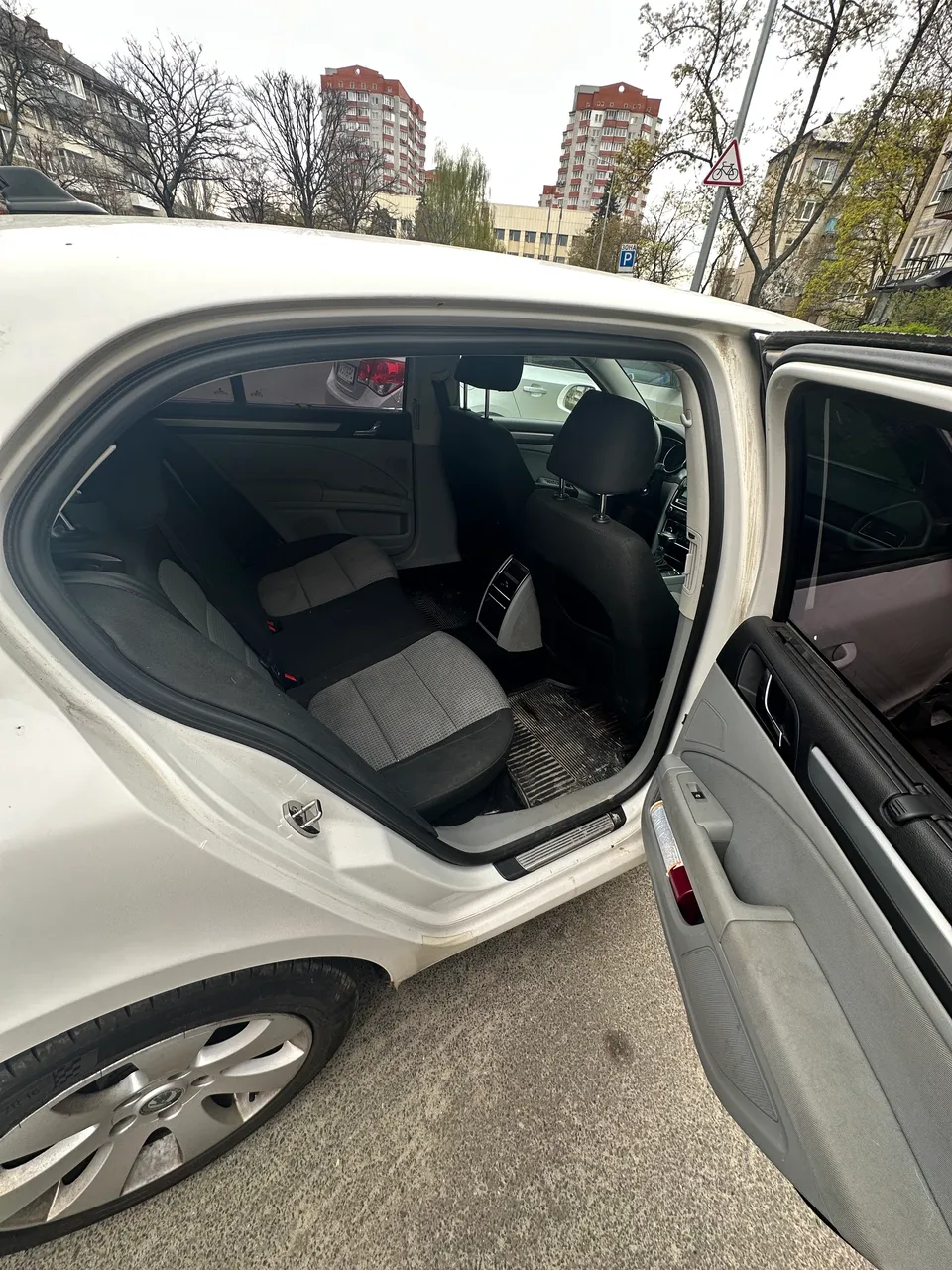 Skoda Superb - фото 10