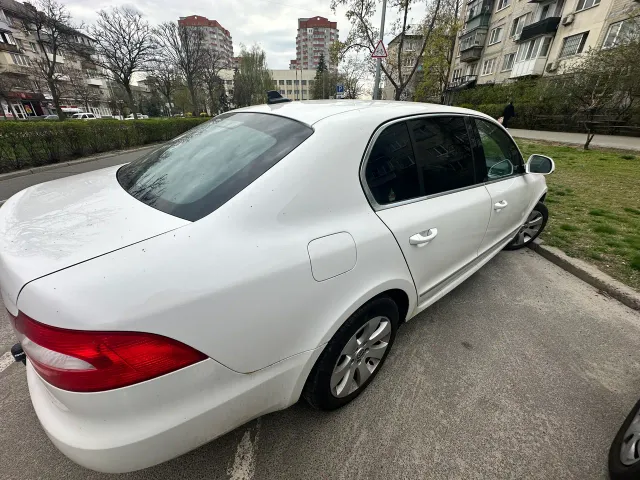 Skoda Superb - фото 3