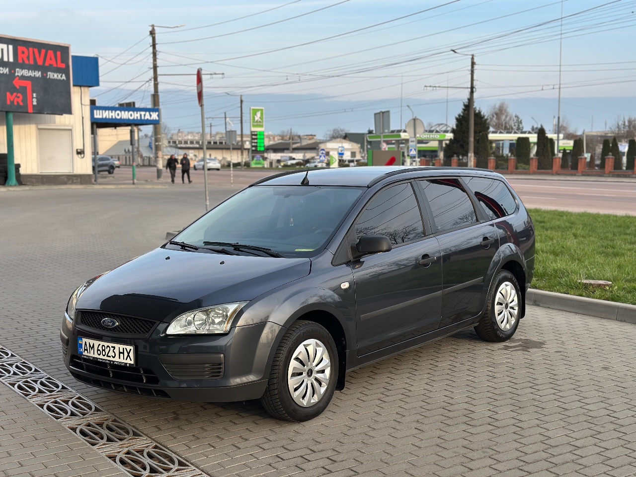 Ford Focus - фото 4