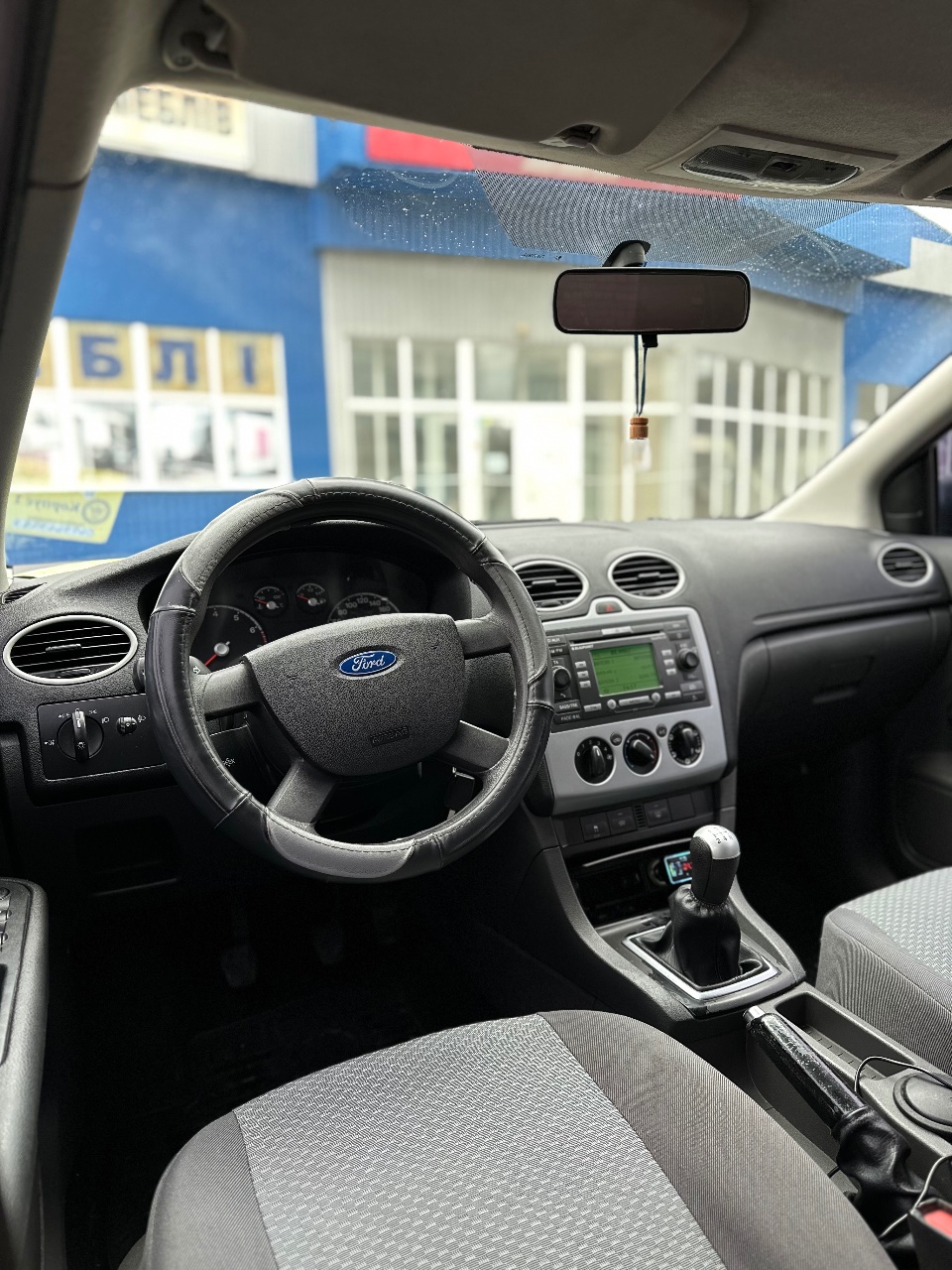 Ford Focus - фото 5