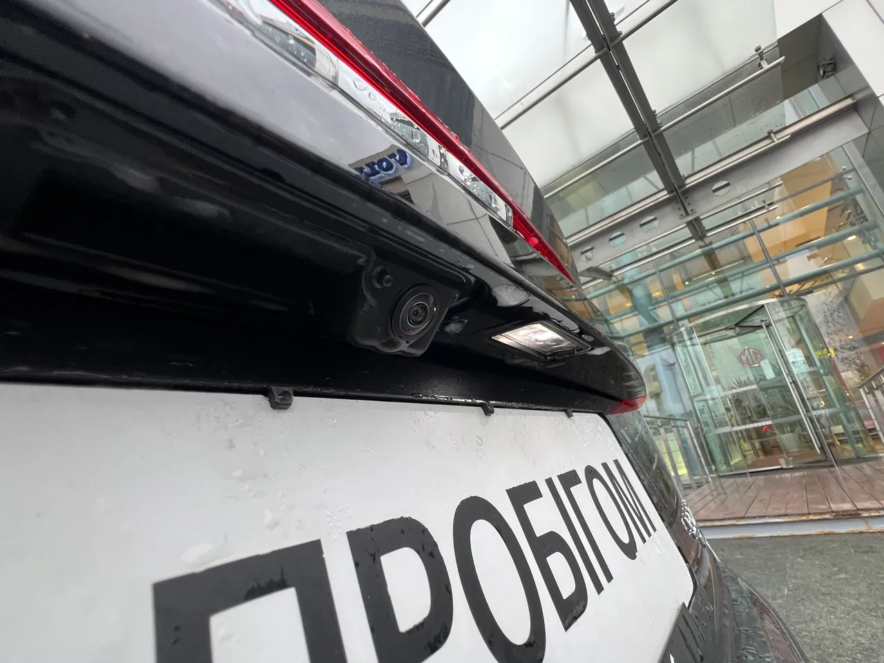 Audi Q8 - фото 16