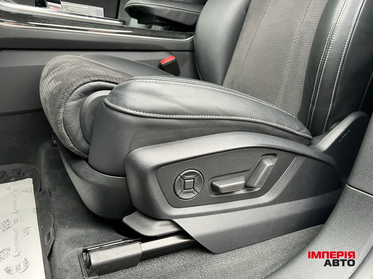 Audi Q8 - фото 42