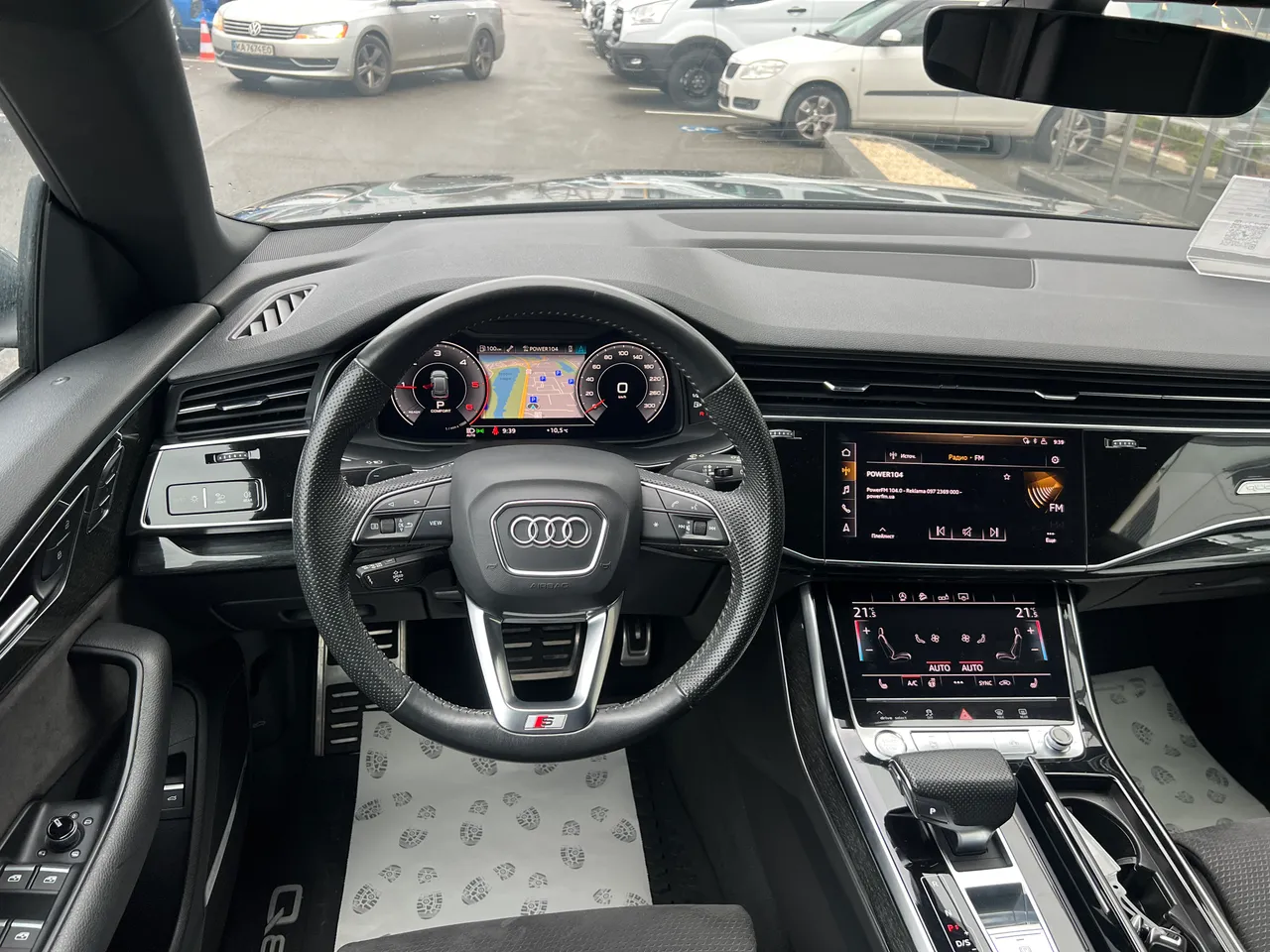 Audi Q8 - фото 40
