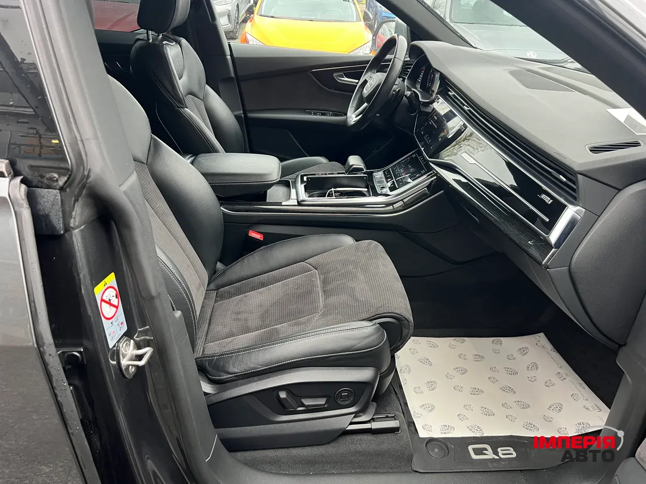 Audi Q8 - фото 20