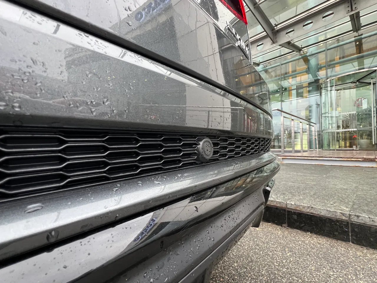 Audi Q8 - фото 8