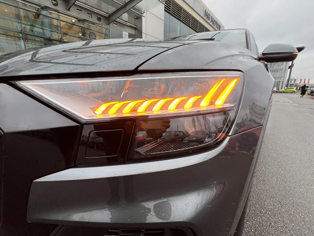 Audi Q8 - фото 2