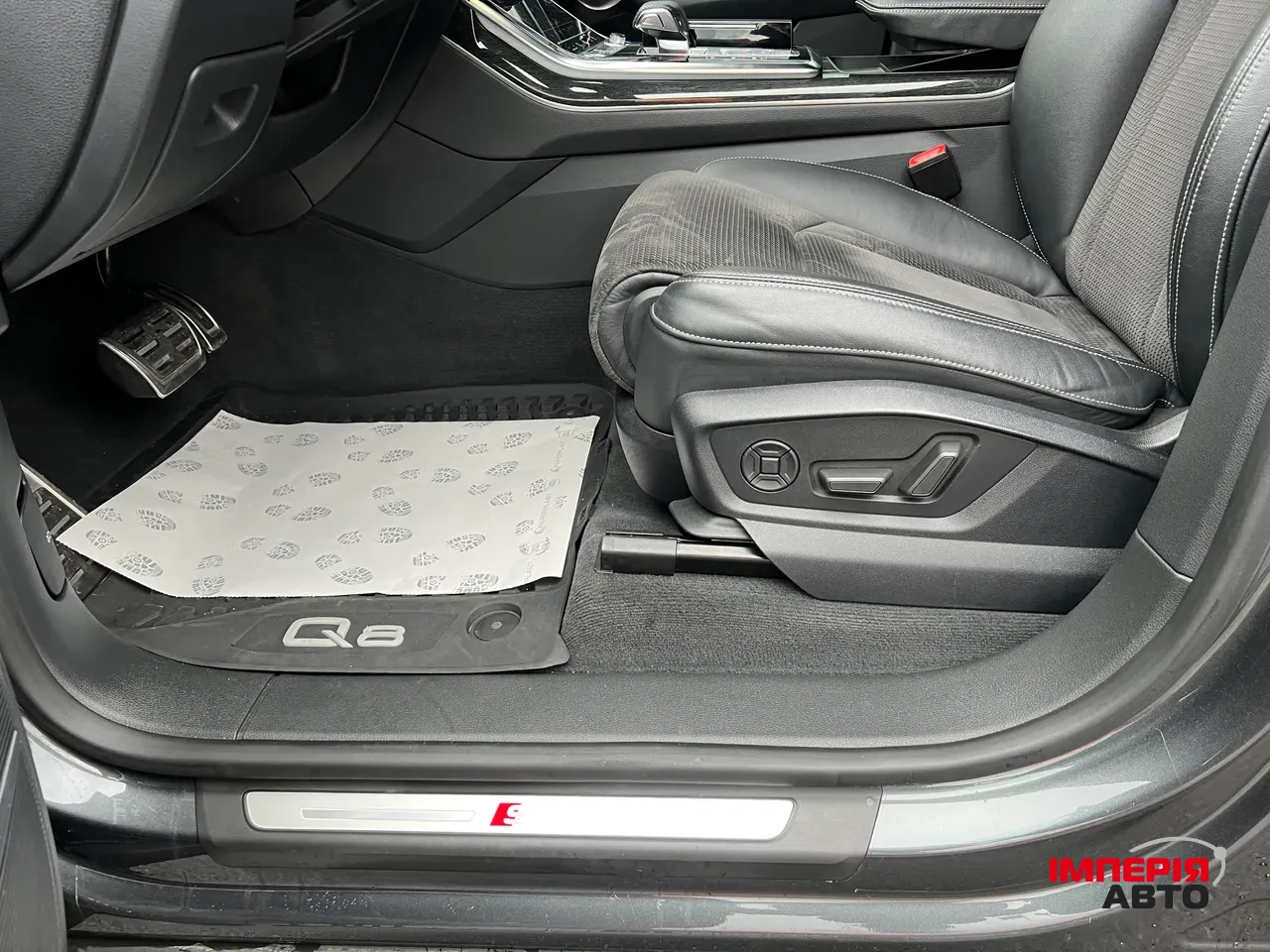 Audi Q8 - фото 41