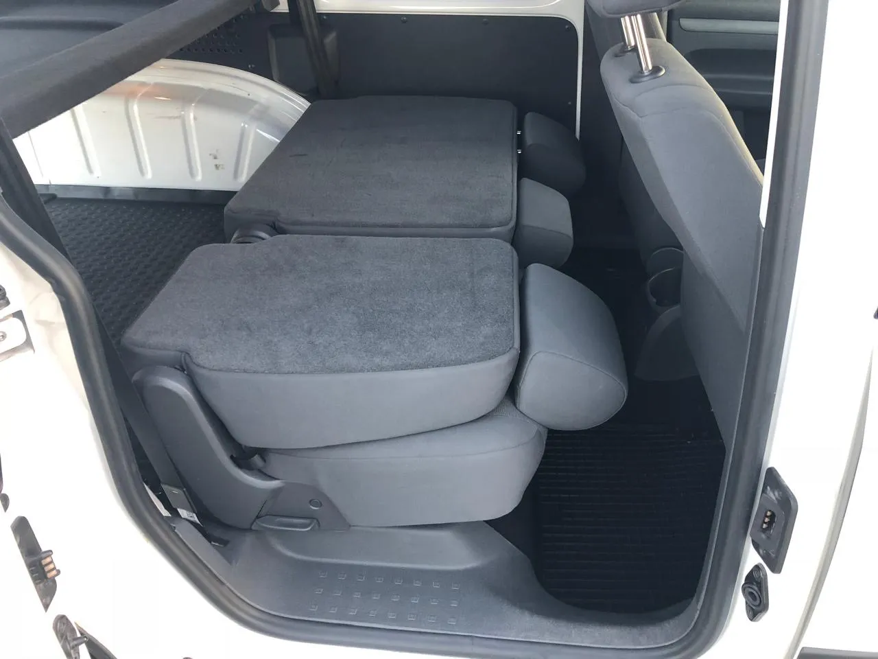 Volkswagen Caddy - фото 17