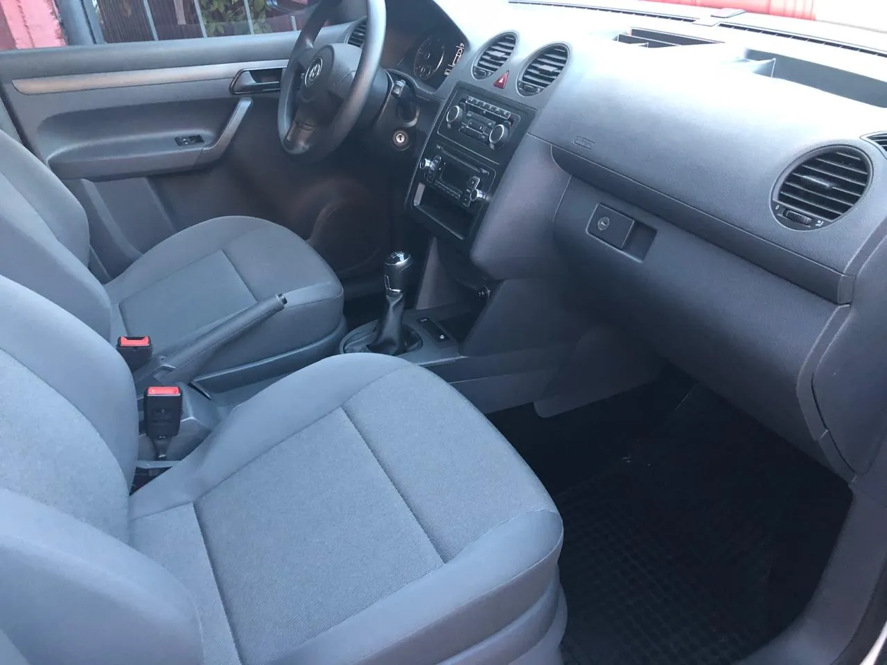 Volkswagen Caddy - фото 10