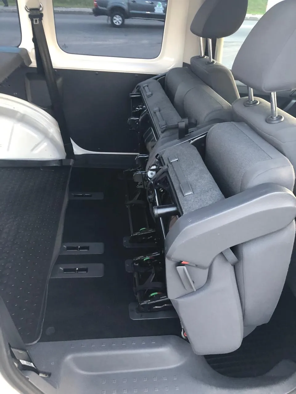 Volkswagen Caddy - фото 16