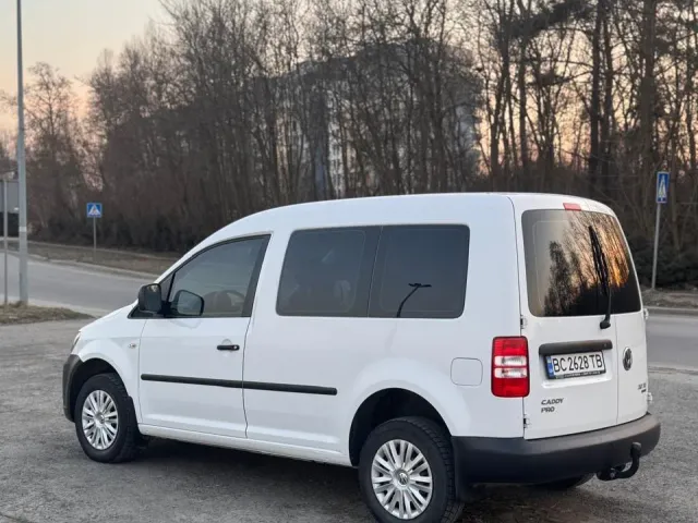 Volkswagen Caddy - фото 2