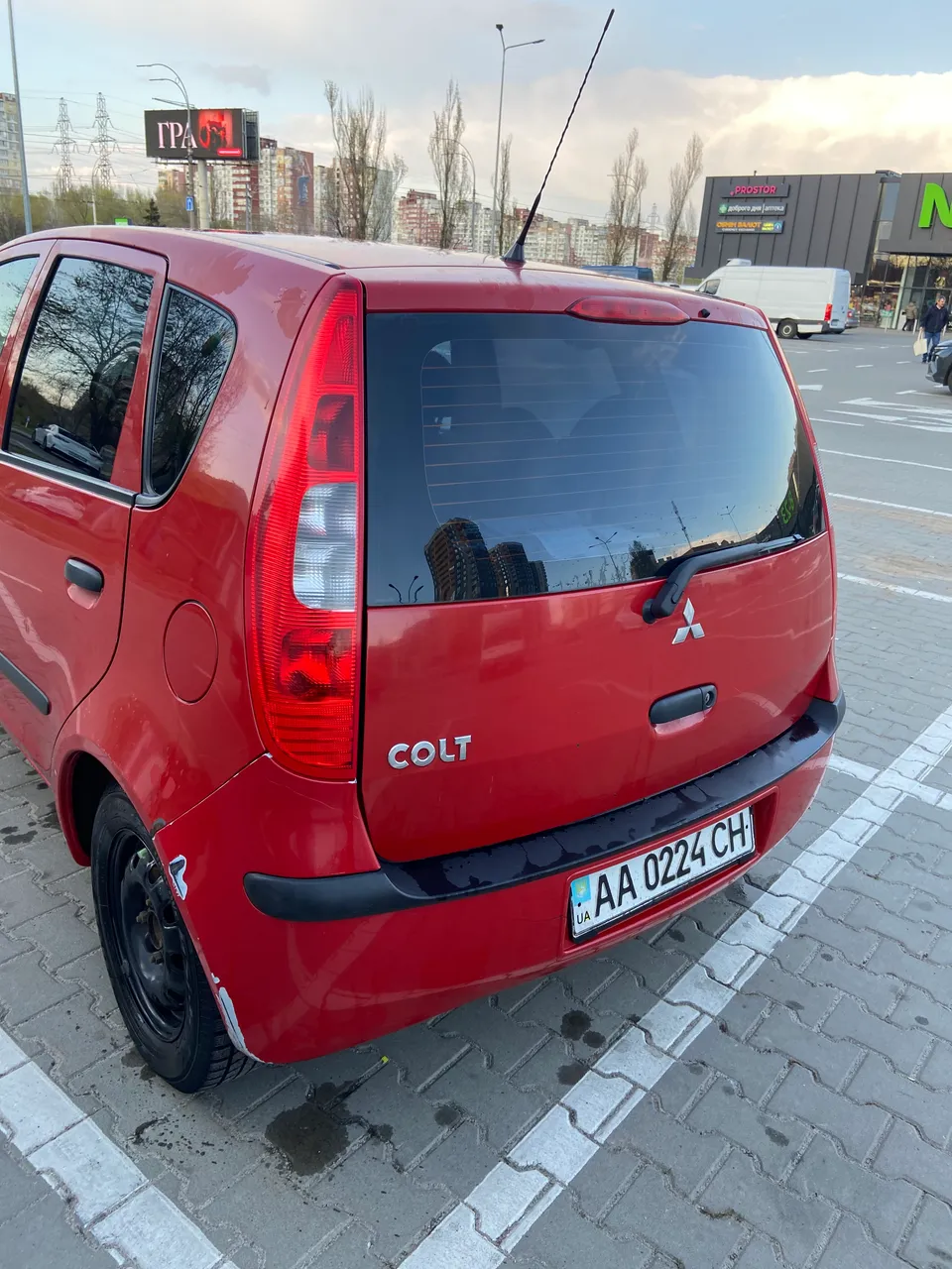 Mitsubishi Colt - фото 11