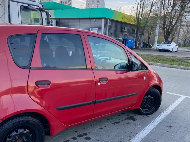 Mitsubishi Colt - фото 3