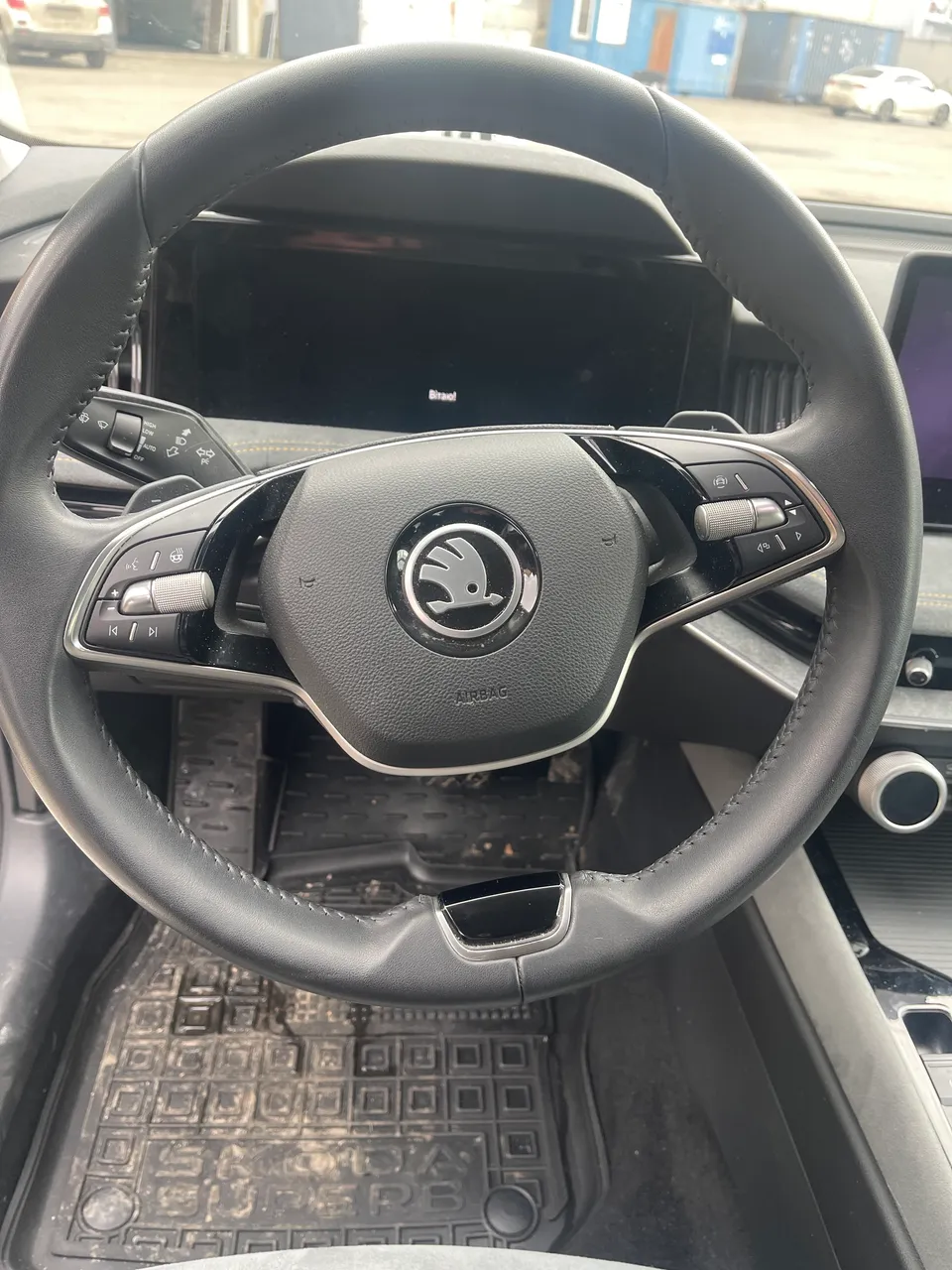 Skoda Superb - фото 17