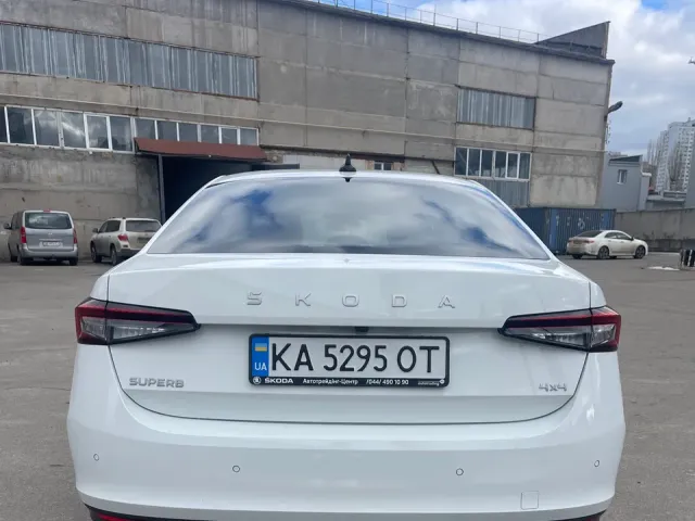 Skoda Superb - фото 5