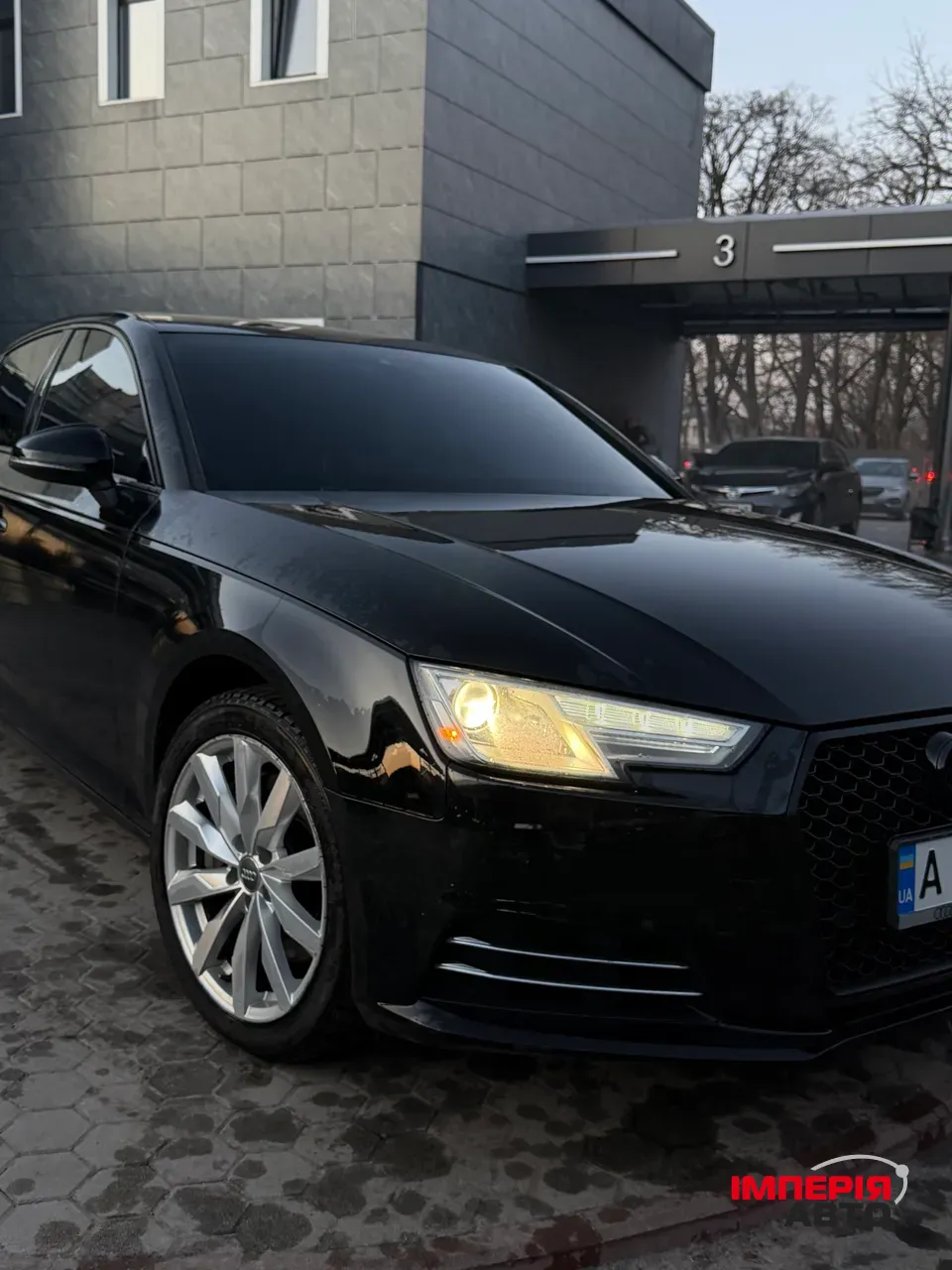 Audi A4 - фото 11