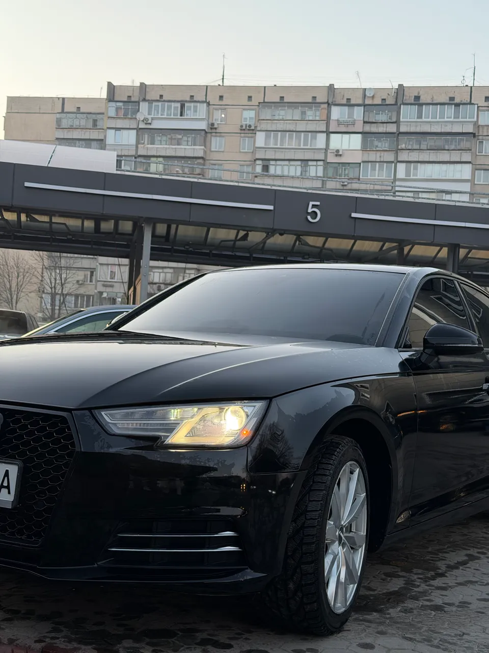 Audi A4 - фото 6