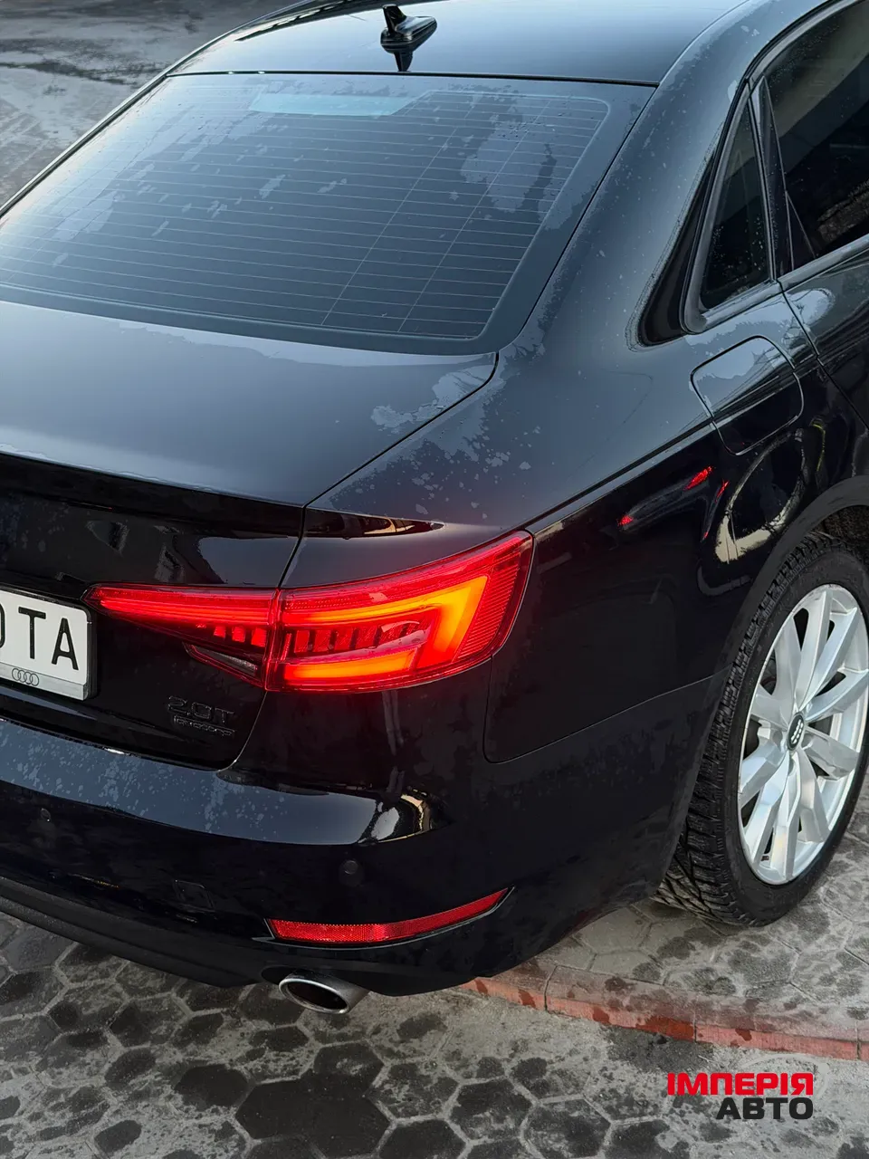 Audi A4 - фото 10