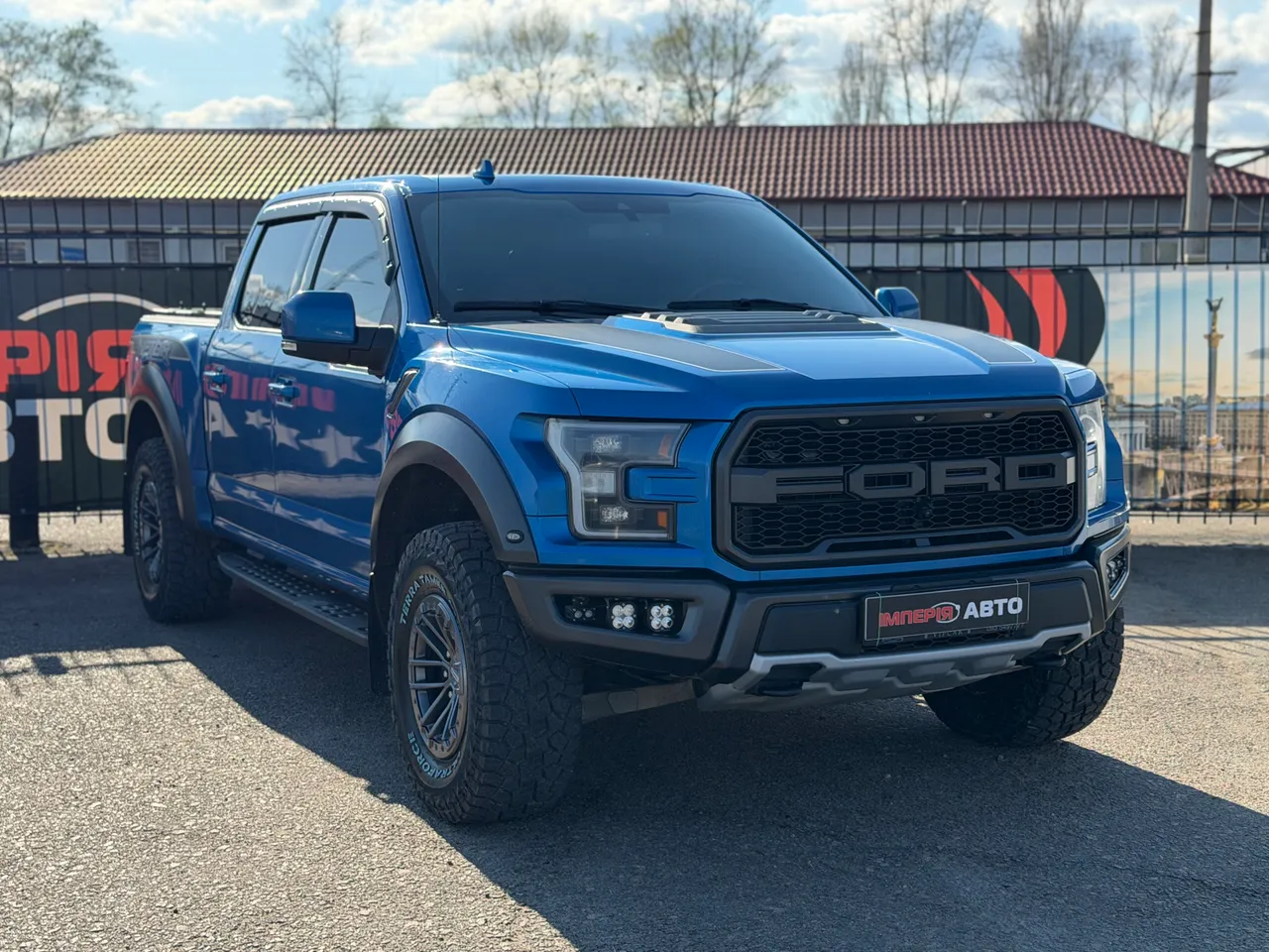 Ford F-150 - фото 2