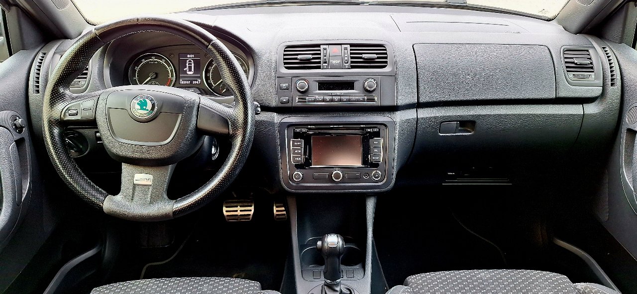 Skoda Fabia RS - фото 6