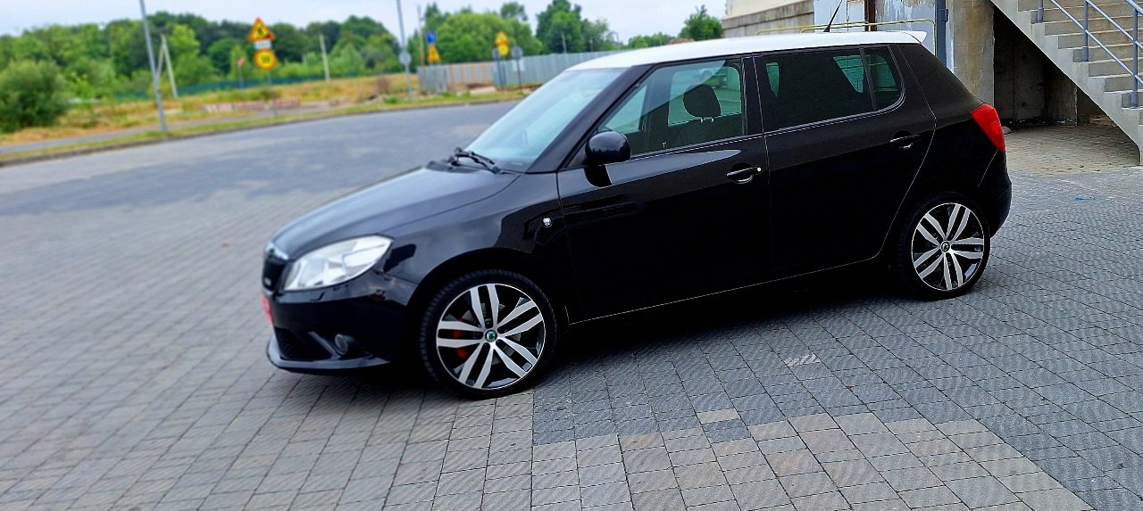 Skoda Fabia RS - фото 13