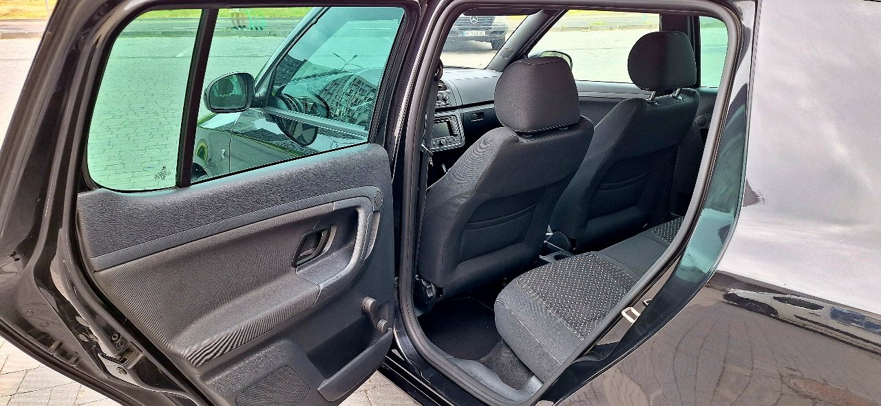 Skoda Fabia RS - фото 18