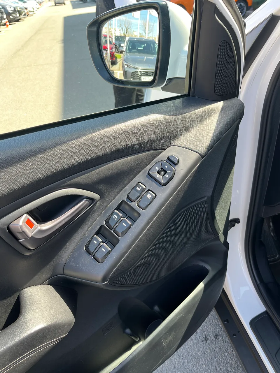 Hyundai ix35 - фото 18