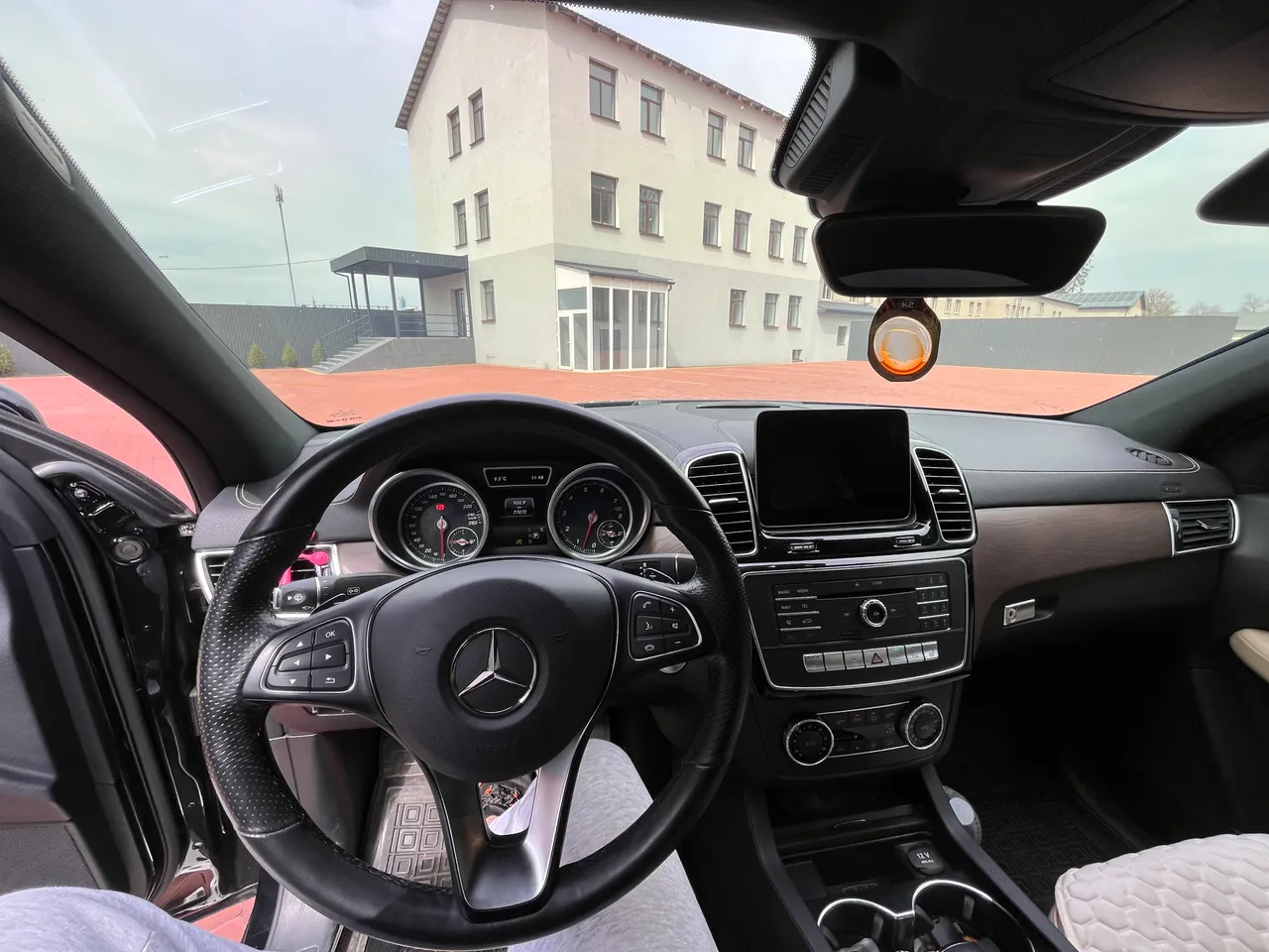 Mercedes-Benz GLE Coupe - фото 17