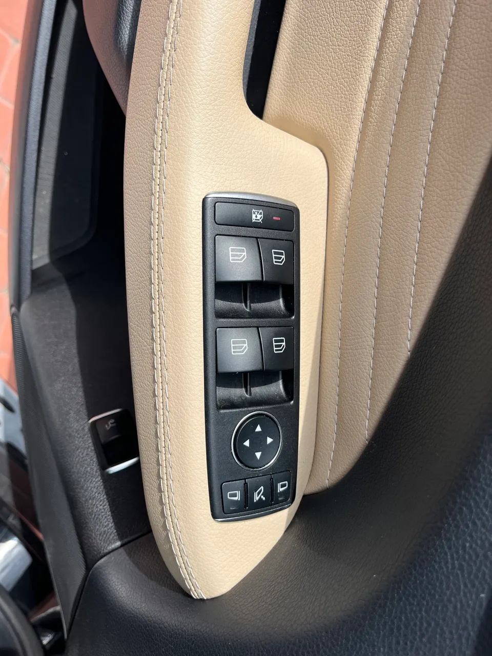 Mercedes-Benz GLE Coupe - фото 25