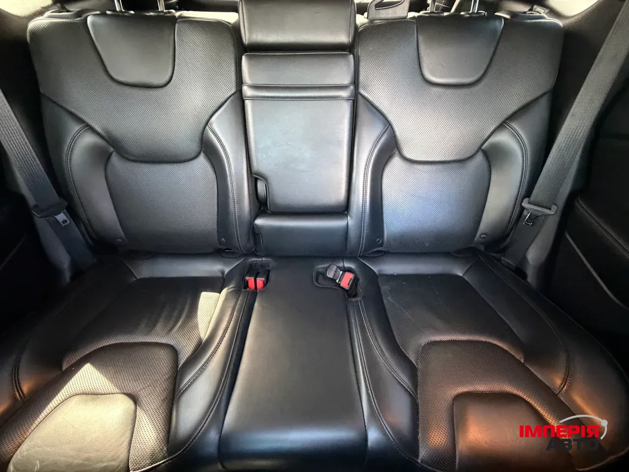 Jeep Cherokee - фото 16