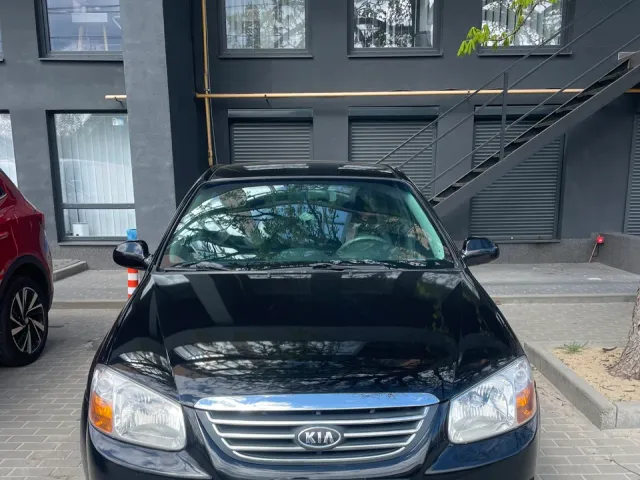 Kia Cerato - фото 1