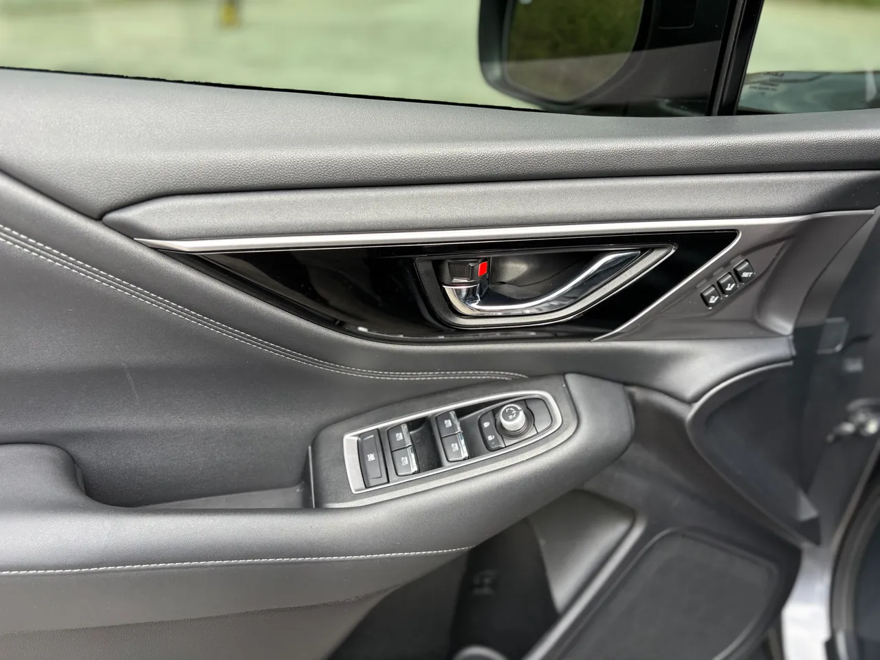 Subaru Legacy - фото 10