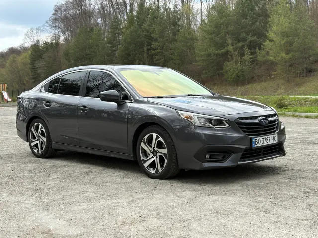 Subaru Legacy - фото 1