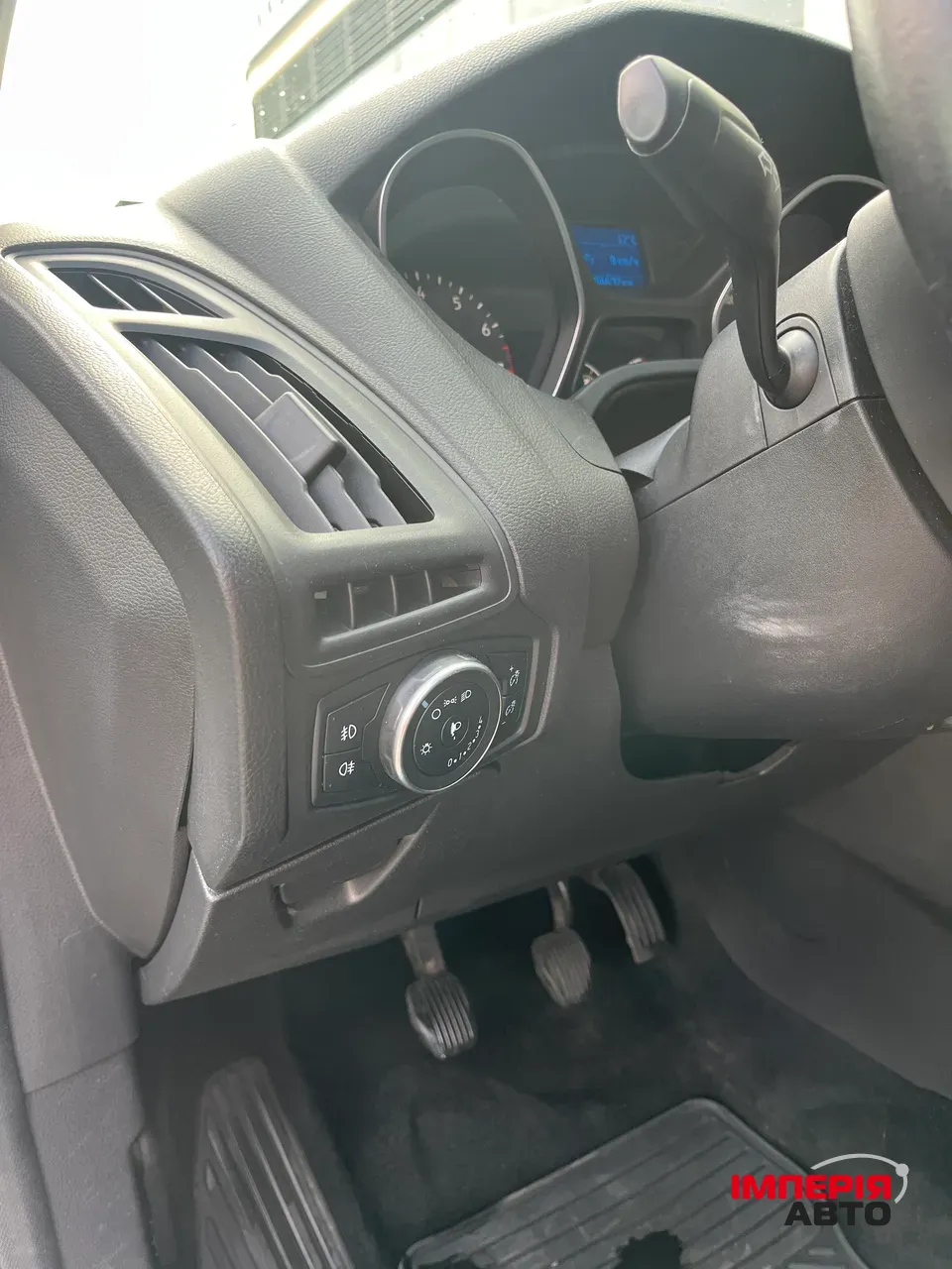 Ford Focus - фото 18