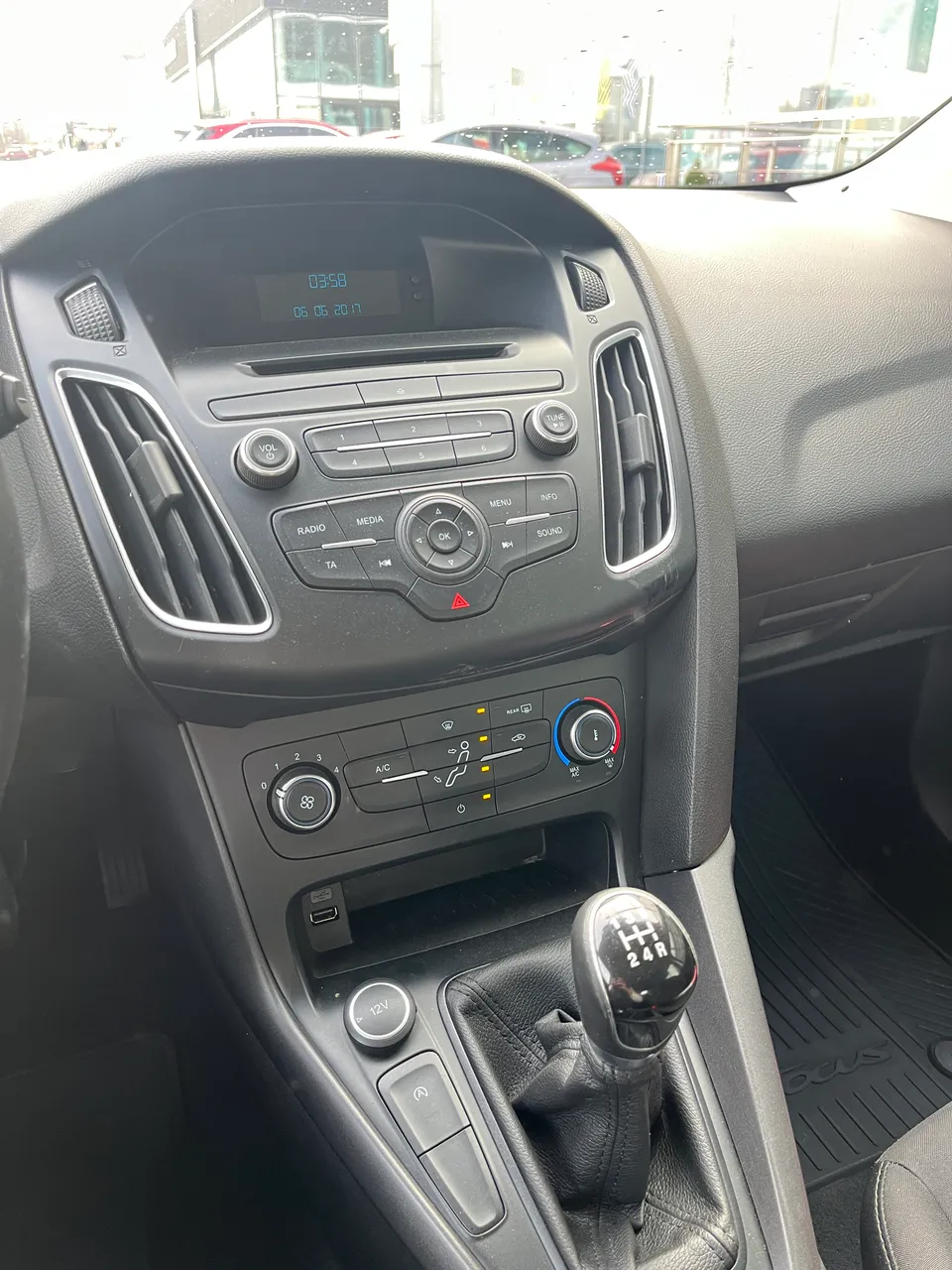 Ford Focus - фото 19