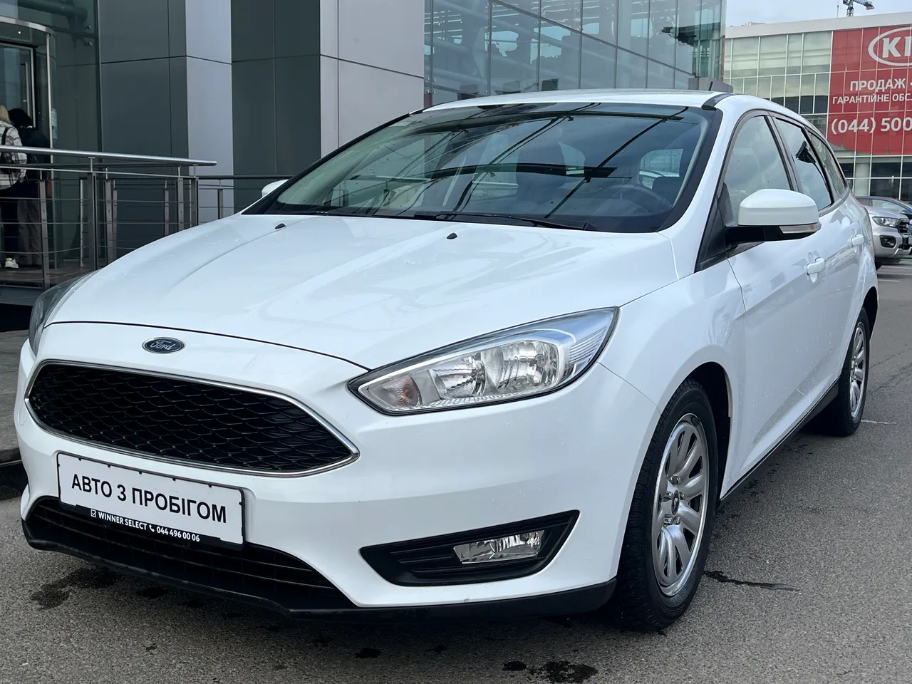 Ford Focus - фото 2